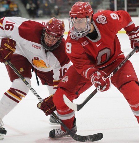 Split Series: Freshman Garrett Thompson and the Bulldogs took on Ohio State this weekend. They split the series, bringing their record to 4-2. The hockey team will face the University of Michigan this weekend, playing at home on Oct. 29 and at Michigan on Saturday. Photo By: Brock Copus | Photographer Split Series: Freshman Garrett Thompson and the Bulldogs took on Ohio State this weekend. They split the series, bringing their record to 4-2. The hockey team will face the University of Michigan this weekend, playing at home on Oct. 29 and at Michigan on Saturday. Photo By: Brock Copus | Photographer